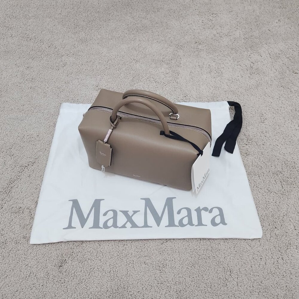 Max Mara Medium natural leather bowler bag - Picture 10 of 16